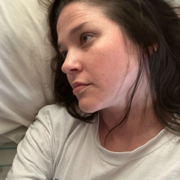 Meet your Posher, Laura - Picture 3 of 4